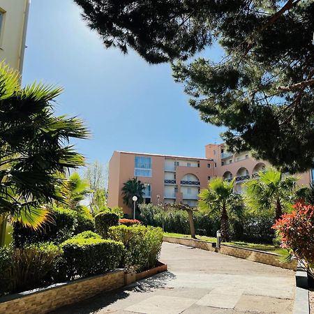 T2 ,4 Couchages ,Climatise ,Terrace ,En Face D'Aqualand ,Plage Rochelongue Agde Exterior photo
