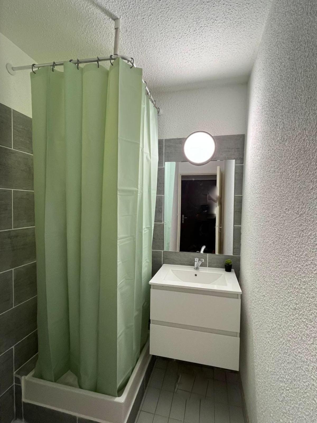 T2 ,4 Couchages ,Climatise ,Terrace ,En Face D'Aqualand ,Plage Rochelongue Agde Exterior photo